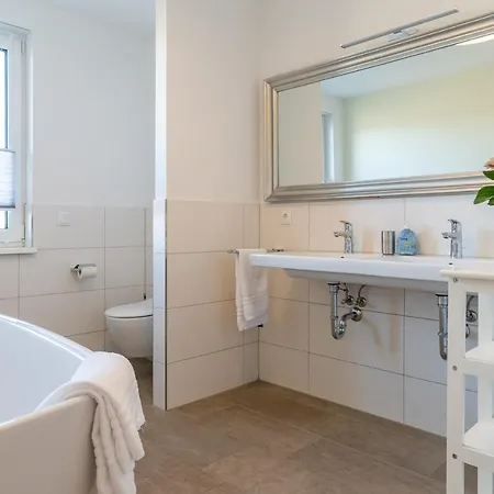Haffhaus 1, Ferienwohnung V Zirchow